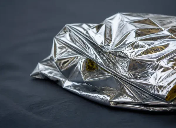 emergency blanket film Emergency Blanket Film: The Metallizing Technology Behind Life-Saving Heat Retention